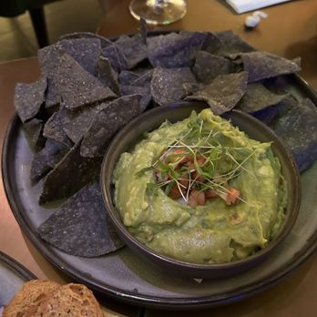 Driftlight Lounge - Chips and guac - Cocktail Bars Near Me - Tampa, Florida