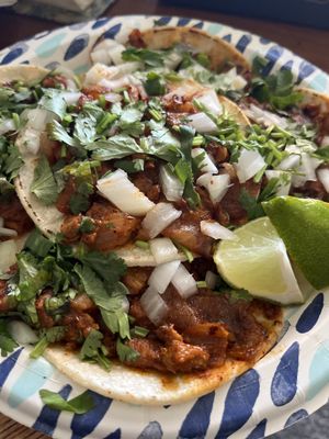 Basilios Tacos by null