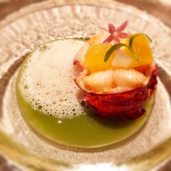 Tate Dining Room & Bar - Ode to scallion- blue lobster with ginger scallion sauce and shaping wine foam - Bars Near Me - Hong Kong, HK