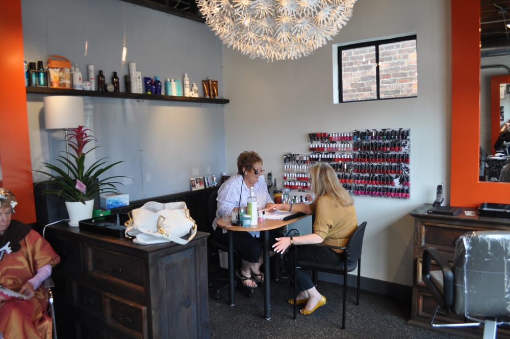 Salon644 For Your Hair and Nails Logo