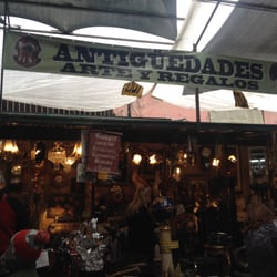 Palacio Castellón Antigüedades Arte y Regalos - Antigüedades en Persa Víctor Manuel.