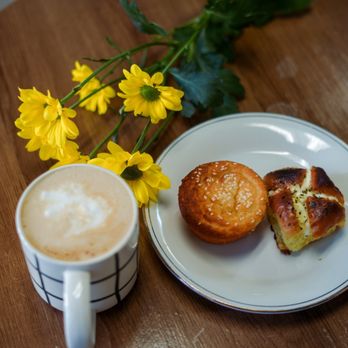 Casa Flores Cafe - Quesadilla  Salted white mocha  Asiago honey bun - Coffee & Tea Near Me - Sacramento, California