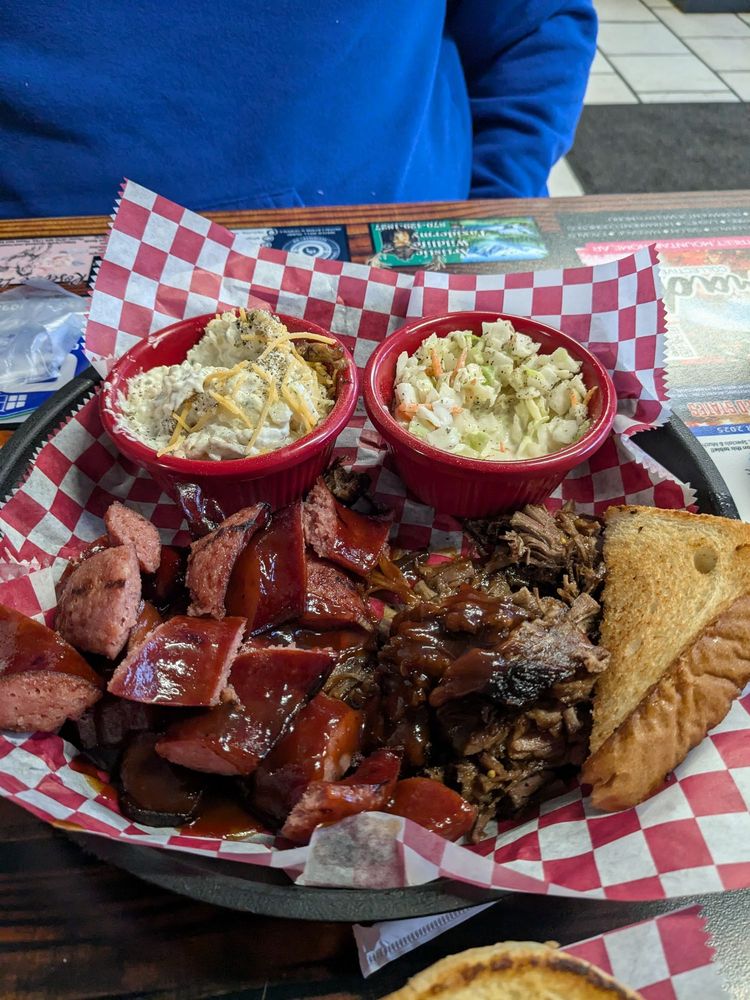 Razorback Ribs Logo