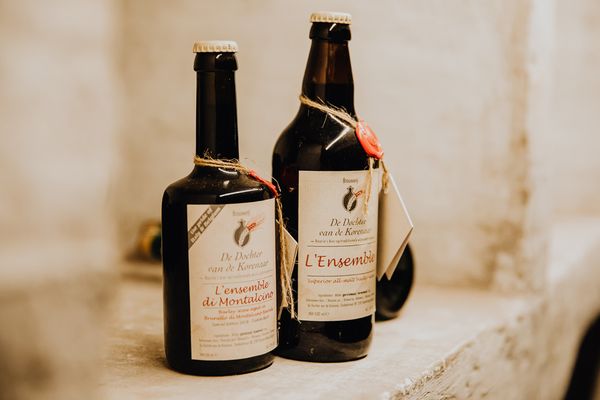 Cafe Rose Red by null