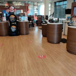 AAA Edison Car Care Insurance Travel Center