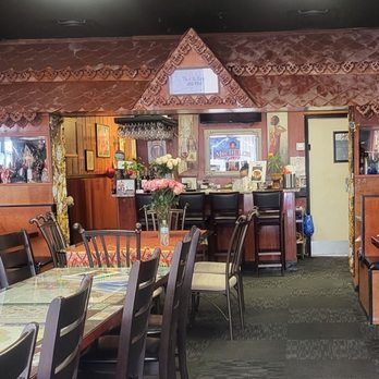 Thai & Lao Bistro - Interior of the restaurant - Thai Near Me - Jacksonville, Florida Thai & Lao Bistro - Interior of the restaurant - Thai Near Me - Jacksonville, Florida
