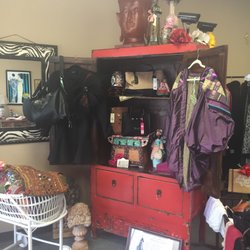 Amelia's Bloomer's Boutique