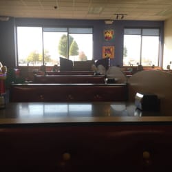 Chuck E. Cheese