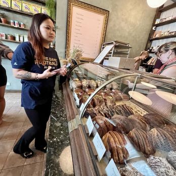 Del Sur Bakery & Cafe - What to order? - Filipino Near Me - Chicago, Illinois