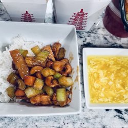 Cashew chicken & egg drop soup