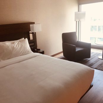 AC Hotel Phoenix Biltmore - Hotels Near Me - Phoenix, Arizona