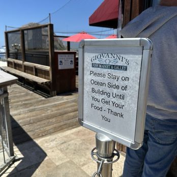 Giovanni's Fish Market - Exterior (taken May 2025) - Seafood Near Me - Morro Bay, California