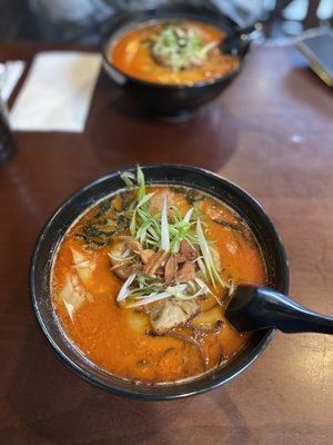 Saiwaii Ramen by null