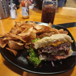 Simple cheeseburger and chips, was very good quality and taste, good amount of care put into it, enjoyed it  !!
