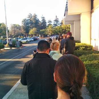 DMV office - This is not your line at Philz coffee. This is 45mins before the DMV actually opens. - Departments of Motor Vehicles Near Me - Santa Clara, California
