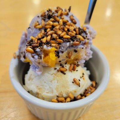 Via Gelato by null