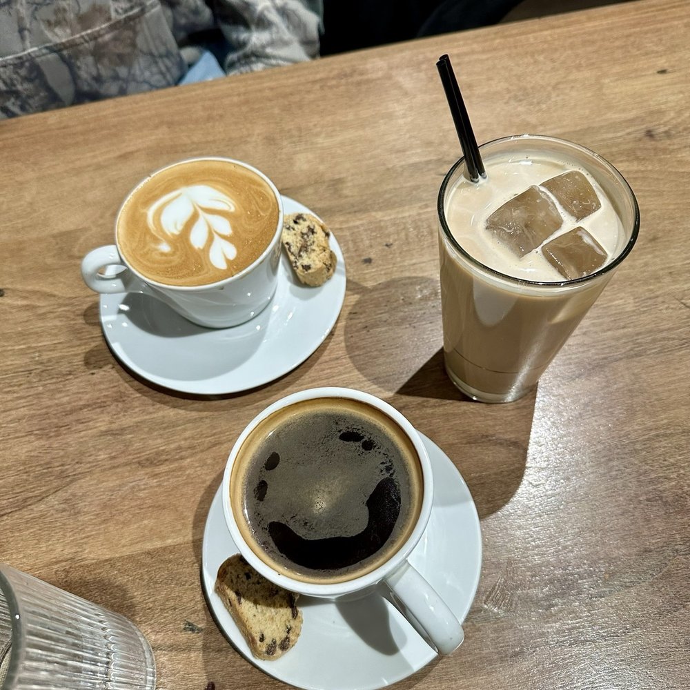 Dolce Arte - Berry Bliss Latte - Cafes Near Me - Chicago, Illinois Dolce Arte - Berry Bliss Latte - Cafes Near Me - Chicago, Illinois
