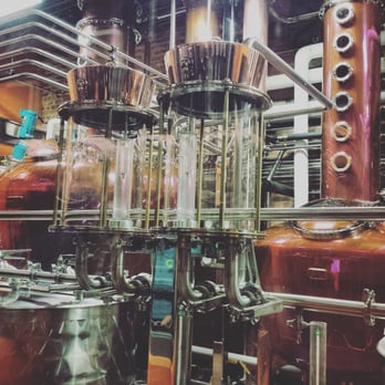 Evan Williams Bourbon Experience - Small on site distillery - Tours Near Me - Louisville, Kentucky