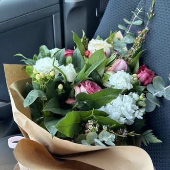 Drea's Flowers - Florists Near Me - Garden Grove, California Drea's Flowers - Florists Near Me - Garden Grove, California