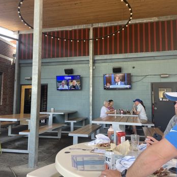 Char Bar - Outside patio - Southern Near Me - Kansas City, Missouri