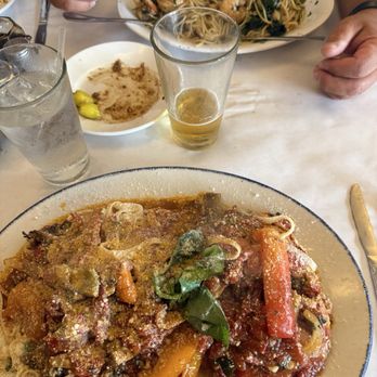Tony and Nello's - Chicken cacciatore and shrimp scampi - Pizza Near Me - Tierra Verde, Florida Tony and Nello's - Chicken cacciatore and shrimp scampi - Pizza Near Me - Tierra Verde, Florida