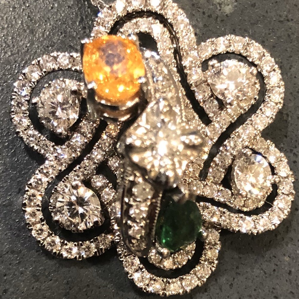 The beautifully Custome designed, one of a-kind, necklace! The beautifully Custome designed, one of a-kind, necklace!