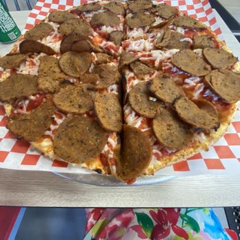Pizza Twist - Vegan pepperoni pizza - Pizza Near Me - Vacaville, California