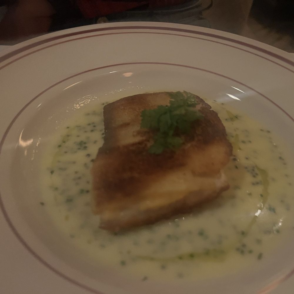 Le Diplomate - Brasseries Near Me - Washington, DC, District of Columbia