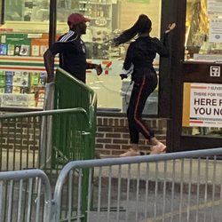 Employees providing no assistance