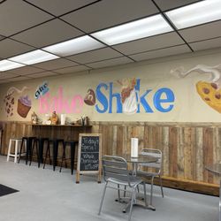 The Bake and Shake - Dining area