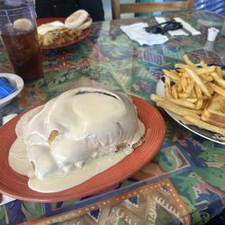 Mom & Pop's Nook - Massive Cinnamon Roll and Mom and Pops.