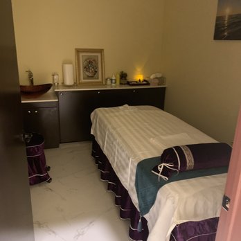 Luxury Nail & Foot Spa - Massage room - Massage Near Me - Stuart, Florida