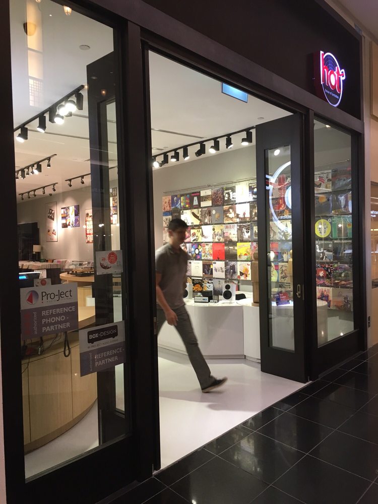 HOUSE OF TURNTABLES Updated October 2024 9 Raffles Boulevard