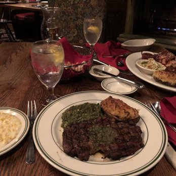 Gulliver's Restaurant - American Near Me - Irvine, California