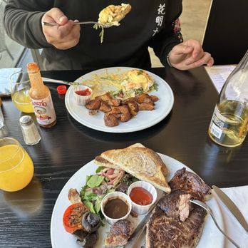Kingsland Kitchen - Breakfast & Brunch Near Me - Portland, Oregon Kingsland Kitchen - Breakfast & Brunch Near Me - Portland, Oregon