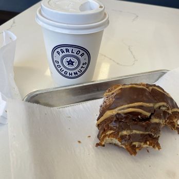 Parlor Doughnuts - Great coffee and peanut butter donut! - Juice Bars & Smoothies Near Me - Munster, Indiana