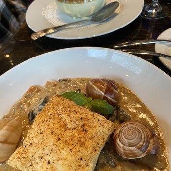Bites & Bubbles - Escargot and French onion soup - Wine Bars Near Me - Orlando, Florida