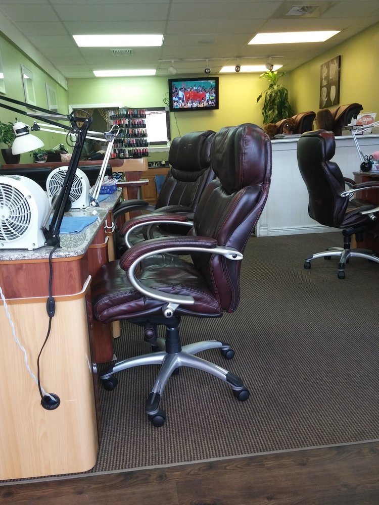 MAGIC NAILS Updated September 2024 29 Reviews 786 Main St, East