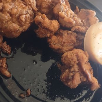Hot Chickz - Greasy,hard, and burnt chicken - Chicken Wings Near Me - La Puente, California