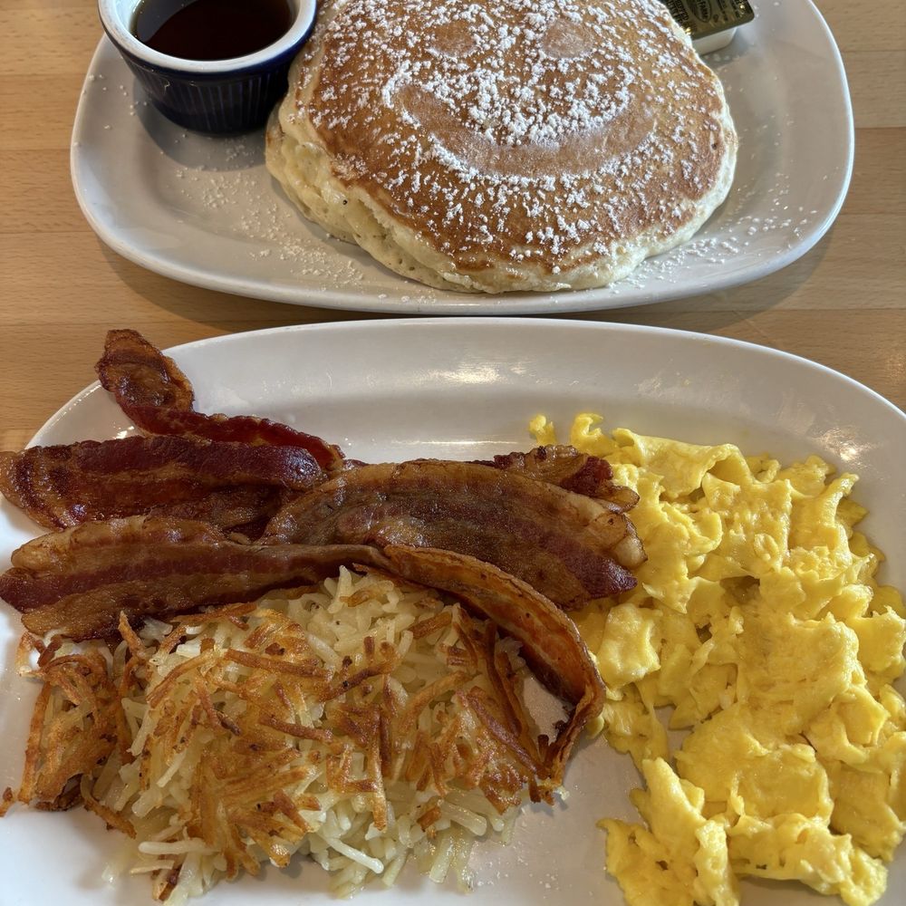Ellen's - Big Ol Breakfast - Breakfast & Brunch Near Me - Dallas, Texas Ellen's - Big Ol Breakfast - Breakfast & Brunch Near Me - Dallas, Texas