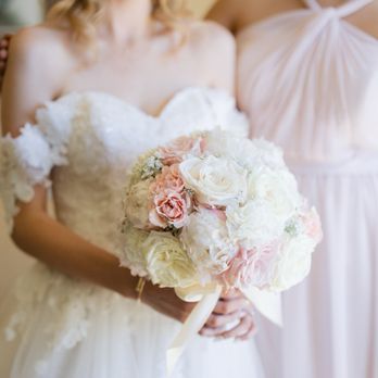 Camellia Wedding Flowers - Florists Near Me - San Diego, California