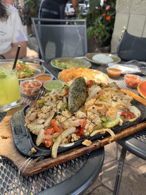 Taqueria Los Comales by null