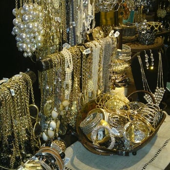 Francesca's Collections - They got assorted jewelry - Accessories Near Me - North Hollywood, California Francesca's Collections - They got assorted jewelry - Accessories Near Me - North Hollywood, California