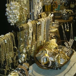 Francesca's Collections - They got assorted jewelry