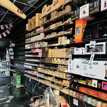 Smoke Shop - Head Shops Near Me - Milton, Florida