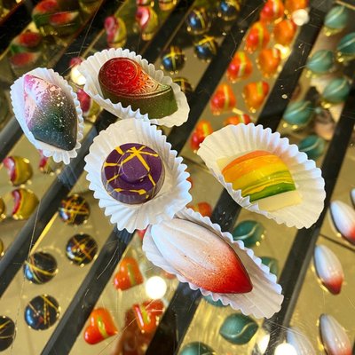 Cacao & Cardamom Chocolatier by null