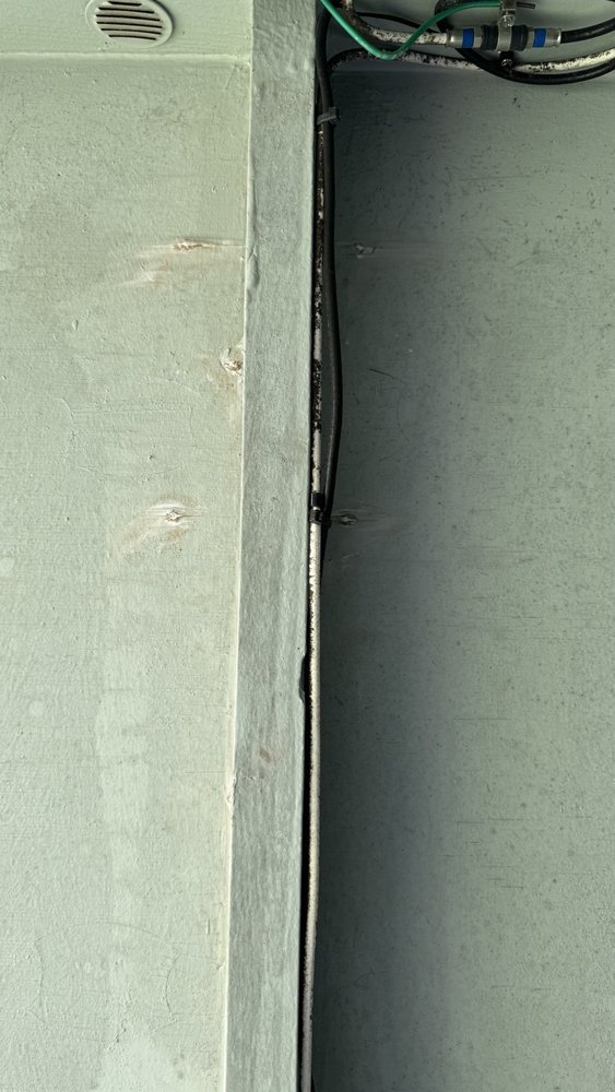 Slide of J&E ROOFING