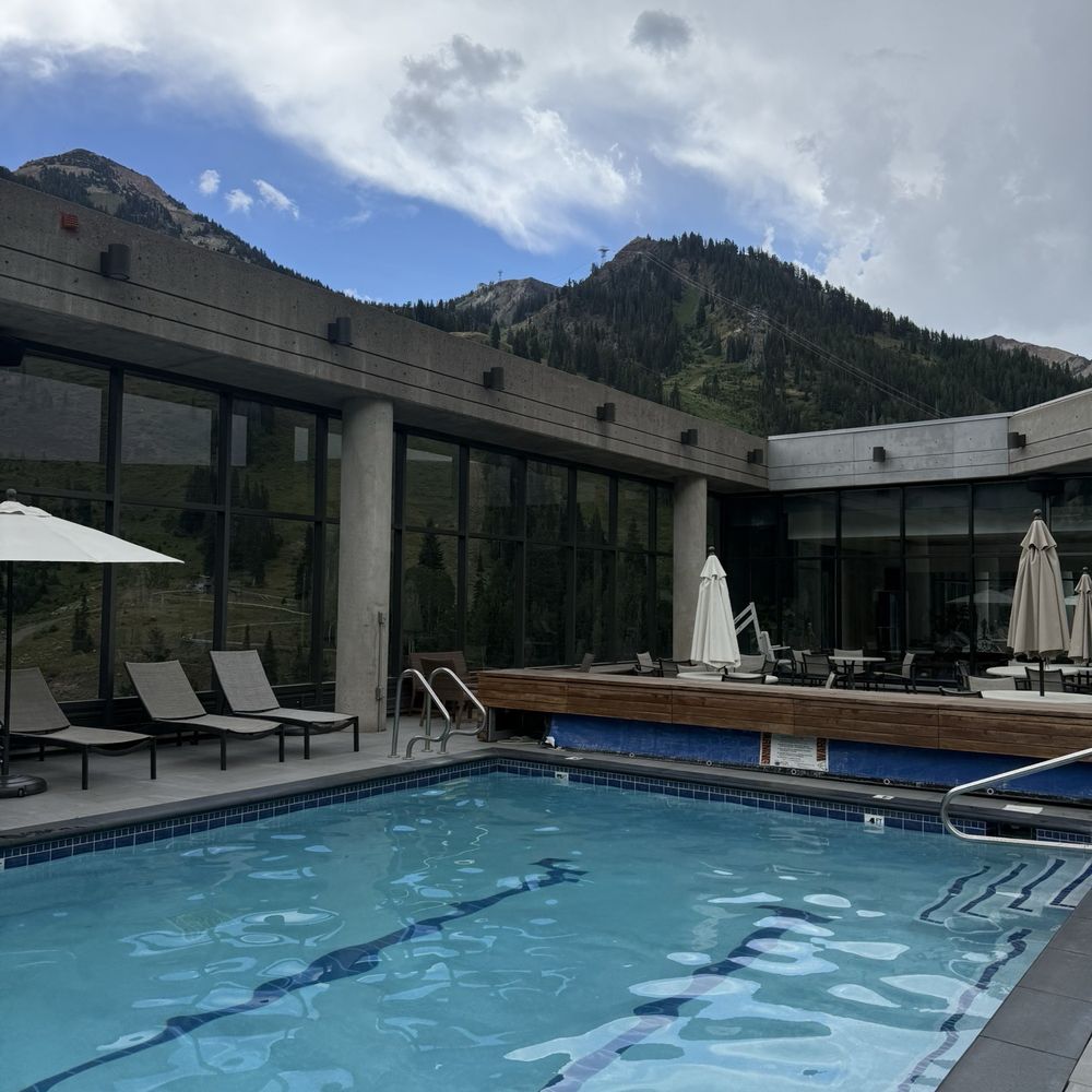 The Cliff Spa - Outdoor pool - Day Spas Near Me - Snowbird, Utah The Cliff Spa - Outdoor pool - Day Spas Near Me - Snowbird, Utah