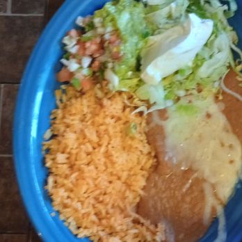La cocina Mexican restaurant - Bars Near Me - Salem, Illinois