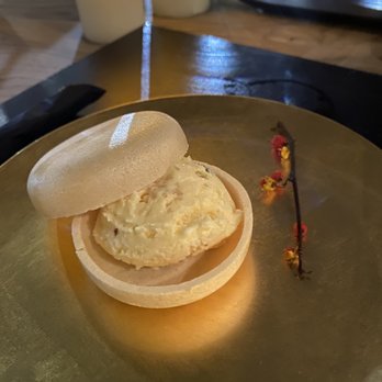 Hashiri - San Francisco - Rum raisin ice cream monaka - Sushi Bars Near Me - San Francisco, California